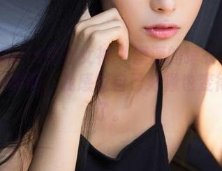 KelaGirls克拉女神 – 潇潇的睡衣全套图包：一瞬间，我感觉自己好像也变得优雅了。