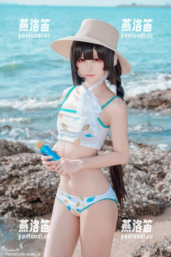 当KuukoW化身女王，全套写真带我走入幻想