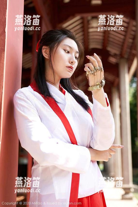 MiiTao蜜桃社 - 索菲娅Sophia的浴室故事：原图与图册间的水汽缭绕！