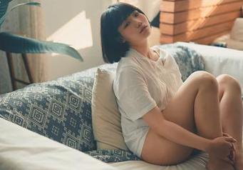 在最新图集中碰见Mimmi(밈미)和她的奶牛，一场奇妙的视觉冒险！