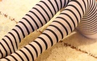 ROSI学姐：观看她的作品，真有种偷天换日的感觉。