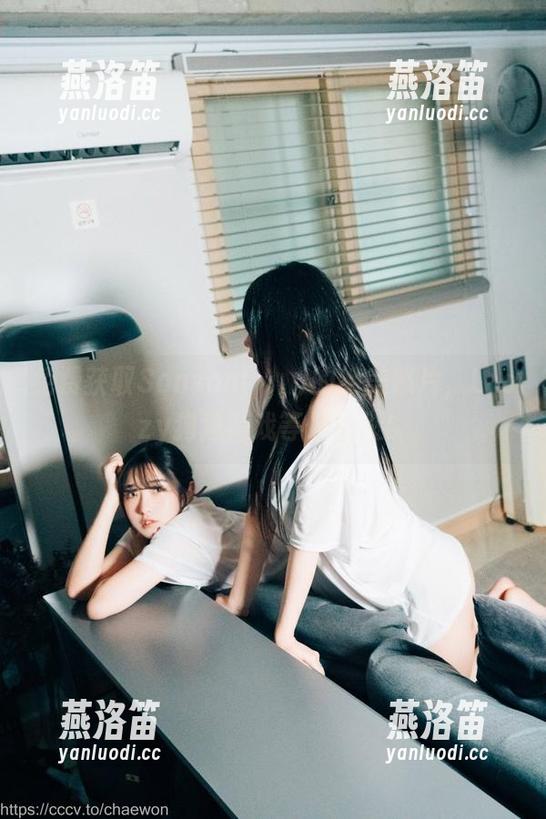 免费获取Sonson(손손)的绝美照片，Loozy狗狗游戏等你加入！