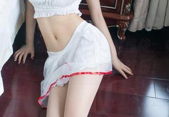 TuiGirl – 私拍原图里的赵惟依：办公室不止是份工作，更是欢乐！