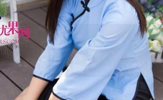 UGirls尤果网 – 定制写真秀，夏雨桐的女友，她的每个眼神都绕人心。