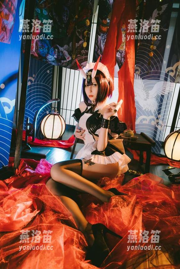 Vams子 Vams子光辉兔女郎:谁说兔女郎不能有点毒!获取写真资源吧!