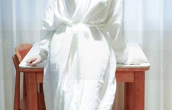 Xiuren秀人网 – 可乐Vicky可爱的瞬间：无圣光写真里的真实与梦幻