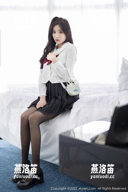 Xiuren秀人网 - 被赵惟依coco的美腿高清写真征服，真是一种莫名的幸福感？