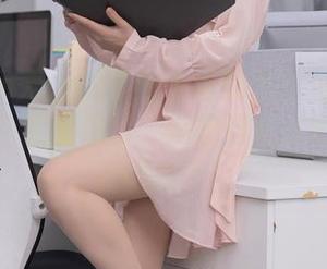 Xiuren秀人网 – 陈小喵的黑色写真的奇妙旅程：宝藏照片，没想到竟然也是我心动的理由！