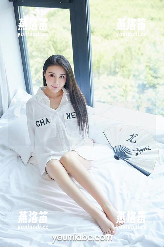 YouMi尤蜜荟 - “修女”李多多写真集上线！我决定要向她学习，原图里的神秘气息真是让人好奇！