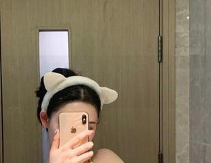 微密圈 – 不爱笑的赛琳高跟鞋合集：每一步都可能摔倒，但她还活得精彩！