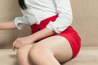 丽柜 – 一起来围观！xilly的图库与她那裤里丝的奇妙碰撞