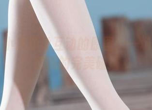 丽柜 – 小唐颜丝互动的原图：一场视觉与情感的完美碰撞