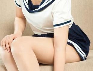 丽柜 – 拿捏不住的心心吊带图包，期待感满分！