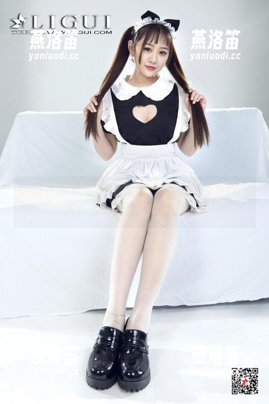 丽柜 - 轩轩学妹的图包：这不是普通的写真，是一场视觉的冒险！