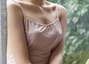 克拉女神 – 最新图库：周迪的校服瞬间，直接戳中我的心