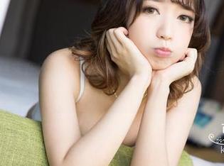 克拉女神 – 迷失在宋黛的美图分享中，那个秘密似乎有点…不一样？