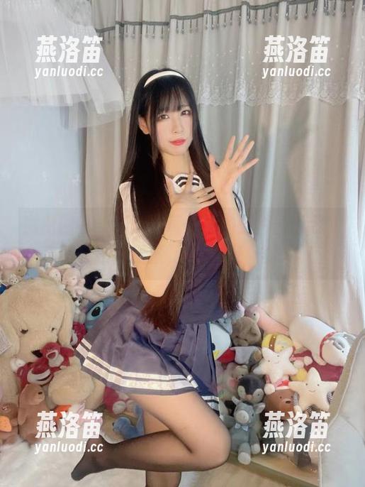 微密圈 - 十万口草莓粥粥的照片告诉我，高跟鞋不光能撩，还能瞄！这妙啊！