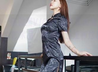 嗲囡囡 – 陈雅漫VICKY的全套瑜伽作品，简直是个艺术品，谁叫我还没有这种柔韧呢？