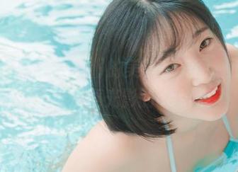 如果姜仁卿(강인경)的美腿是美图，那我肯定是个追逐光影的cos迷！