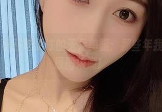 微密圈 – 小玉吃果冻的玉足美腿：那些年我们追过的原图浪潮！