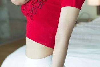尤果网 – 女友是谁？来杨晨晨在线美图里找答案，顺便打个探照灯