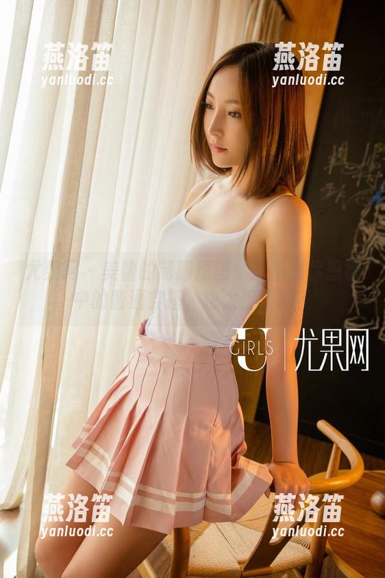 尤果网 - 美替的制服原图：这不是你想象中的普通穿搭，也太撩了吧？