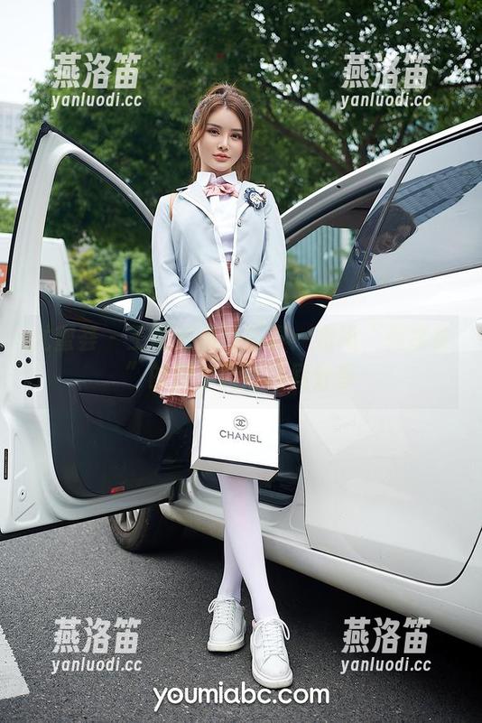 尤蜜荟-王雨纯 尤蜜荟 - 王雨纯最新写真:她和“死库水”的那些微妙瞬间分享