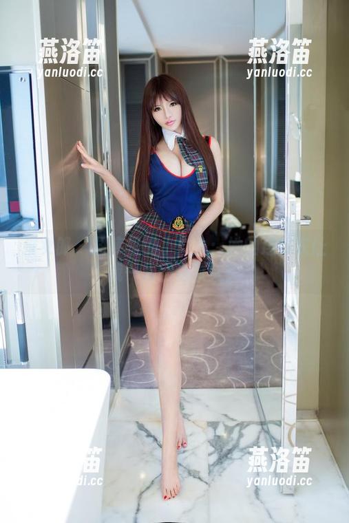 推女郎 - 图库里的小九九：她的连体衣让我一秒回到夏天！