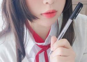 杏子夫人和她的皮衣：别再说没有灵感，图库下载这里全都有！