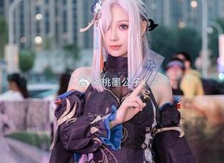 桃墨公子私拍集：天使们的低语，从图片中悄然流出。