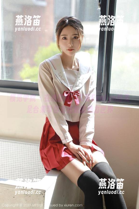 模范学院-艾莉Evelyn 模范学院 - 在线探秘,艾莉Evelyn的美足合集带你走进她的魅力世界