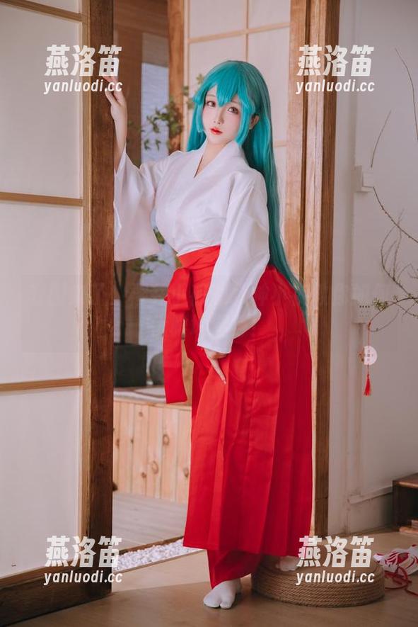 套图来了！樱井小莜和水神小夜教你如何优雅地湿身！
