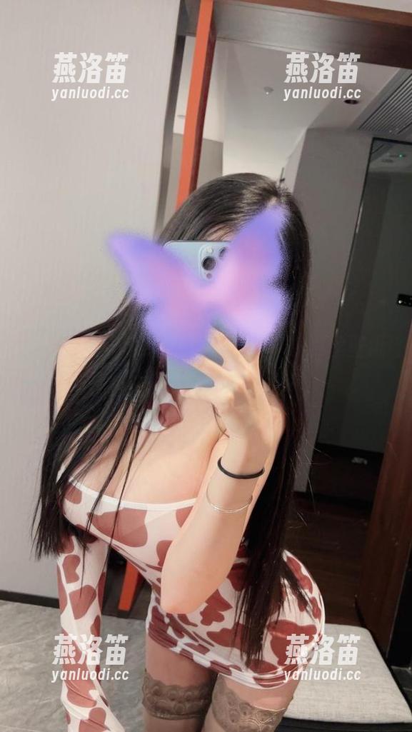 微密圈 - 你见过沈汝凡超哇塞的黑丝壁纸吗？来吧，准备好被撩动！