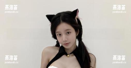 火龙果羊 微密圈 - 火龙果羊的黑连体吊带,高清图包竟藏着这些小惊喜