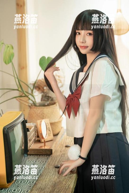 爆机少女喵小吉来了！她的永恒魅魔写真集分享，就像一杯冰淇淋般让人想尖叫！