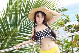 爱蜜社 – 热乎更新！心妍小公主的女仆作品集，这到底是女仆还是超人？点开你就知道我在说什么了！