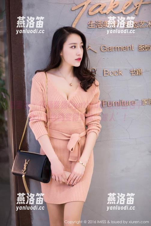 爱蜜社 - 在杨紫嫣Cynthia的私房图包中，办公室也能变得如此‘撩人’！