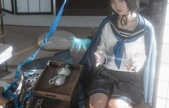 矢量鱼的写真——图库里笑面教授的心情快照。