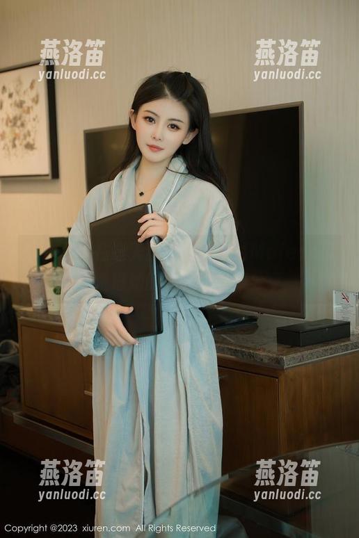 秀人网 - 在夏天的海边，安然Maleah带你走进她的写真作品集分享