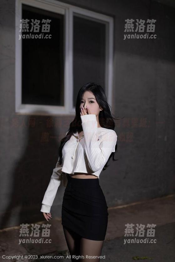 秀人网 - 徐莉芝Botty美腿写真壁纸：一撇一捺都在撩拨我的心弦