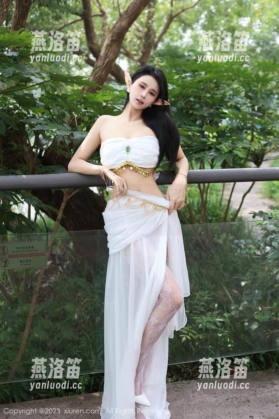 秀人网 - 怎么会有这么可爱的东西？快来围观柚柚小奶瓶的写真吧！