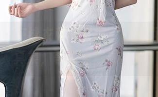 秀人网 – 在泳衣和阳光间，白兔西希的写真集，等你来挖掘资源