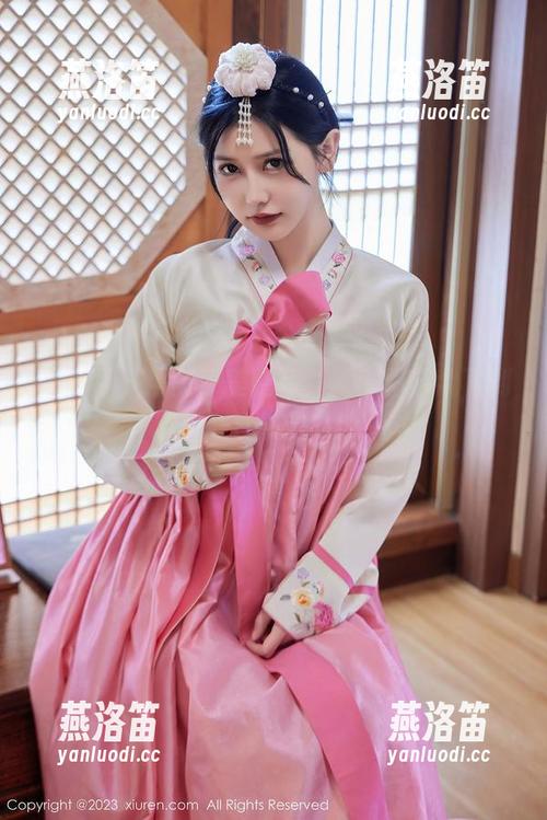 秀人网 - 糯美子美腿写真，原图带我飞到梦里，OhMyGod！