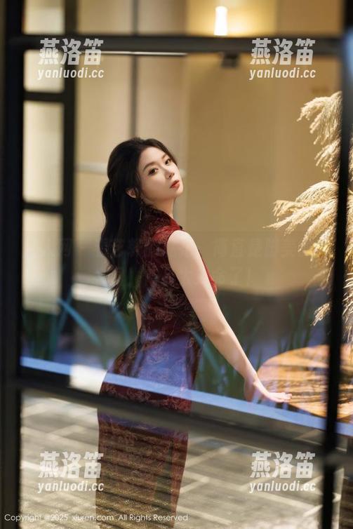 秀人网 - 看艺轩的私拍，简直是脚美的代名词！作品太致命了！