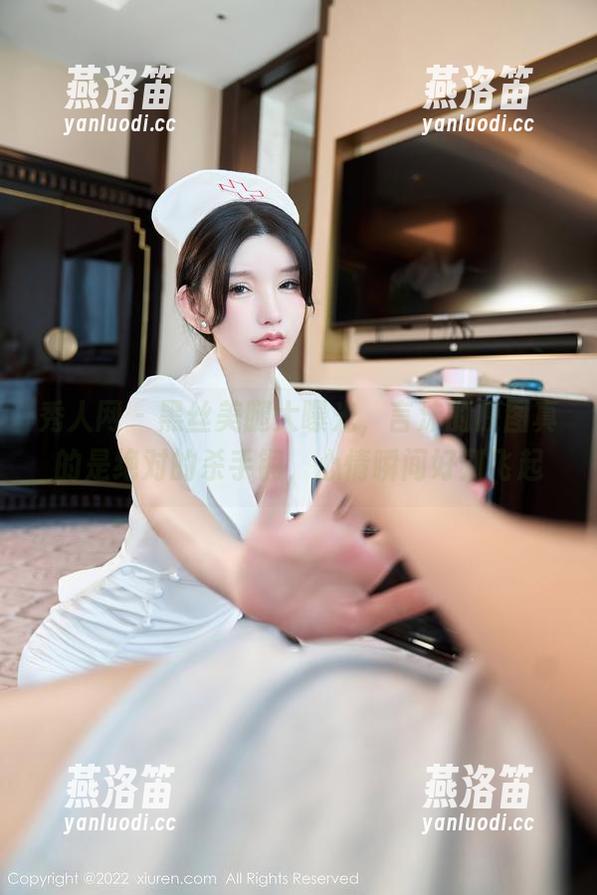 秀人网 - 黑丝美腿大曝光，言沫的原图真的是绝对的杀手锏，心情瞬间好到飞起