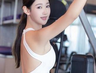 秀人网 – 跟着陈怡曼coco领略蕾丝的魅力，这作品集和原图简直就是高能警告！