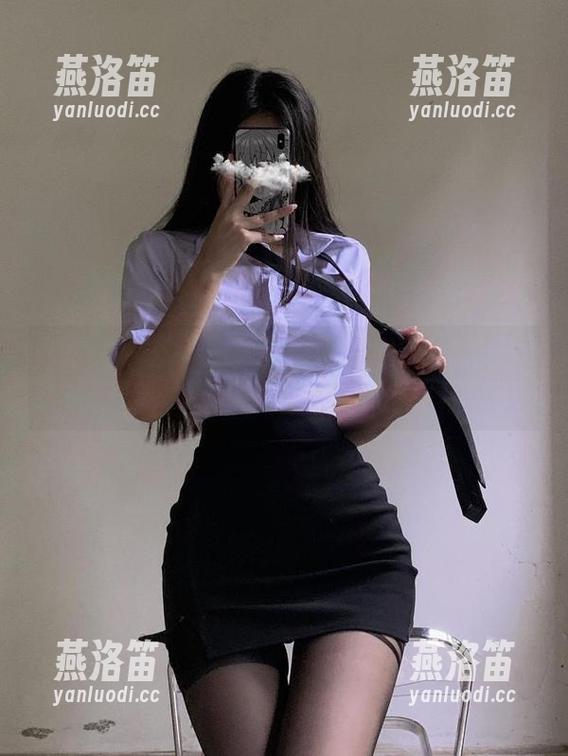 微密圈 - 水手服里的粉色的猪陈佩奇在线：看她如何把海风穿成时尚图集！