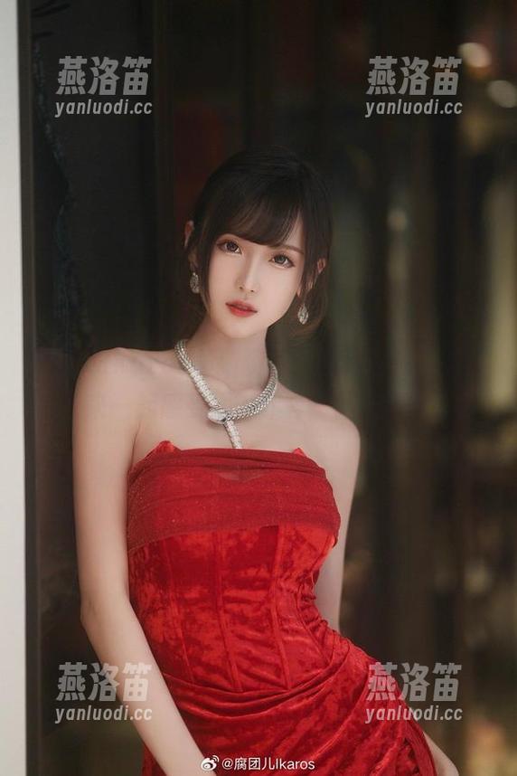 腐团儿Ikaros最新资源：玉藻前写真集，快来一起感受那千年等一回的气质！