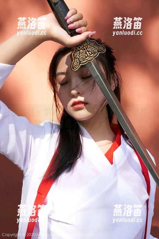 蜜桃社-Suki 蜜桃社 - 学妹Suki的在线图集:我敢打赌,你会忍不住多看几眼!
