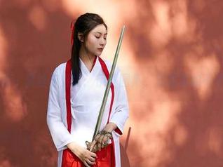 蜜桃社 – 黑丝与魅力：伊琳图集，资源里的不平凡。